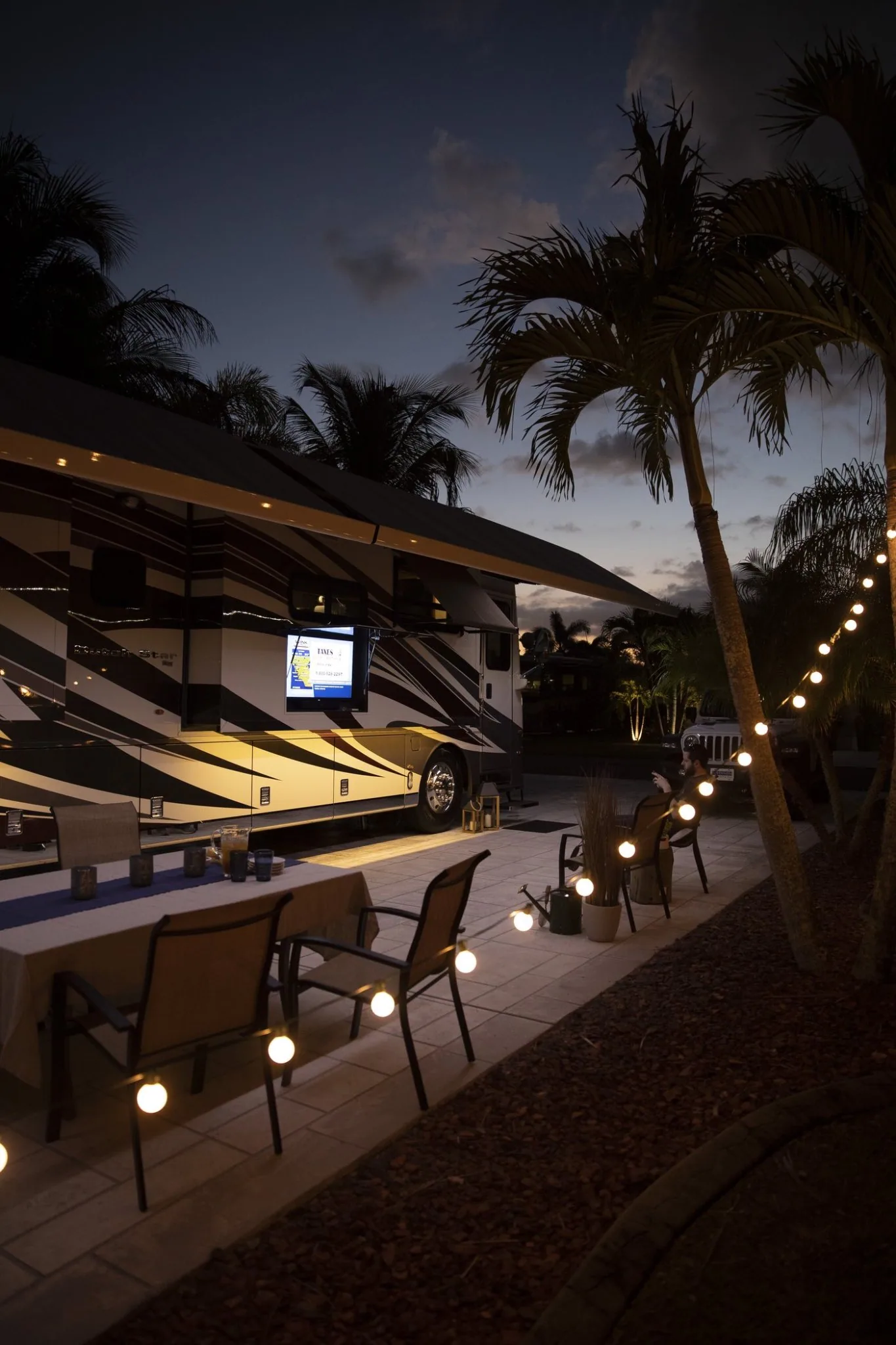 Newmar motorcoach in Nevada landscape
